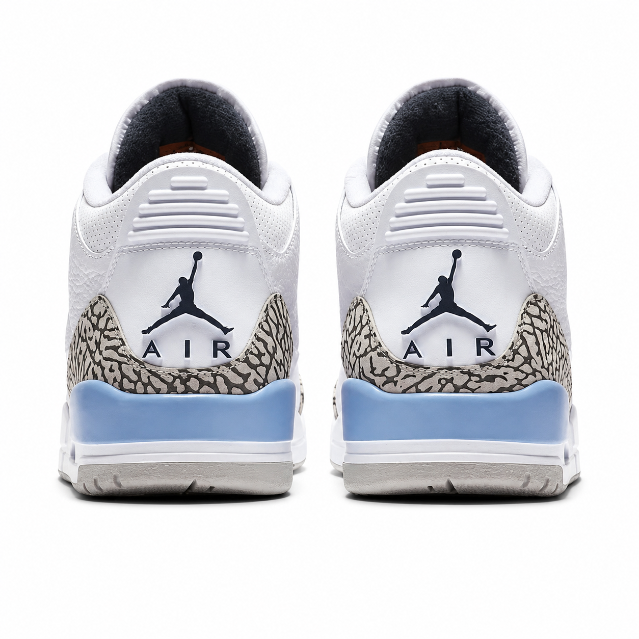 Air Jordan 3 Retro "UNC"